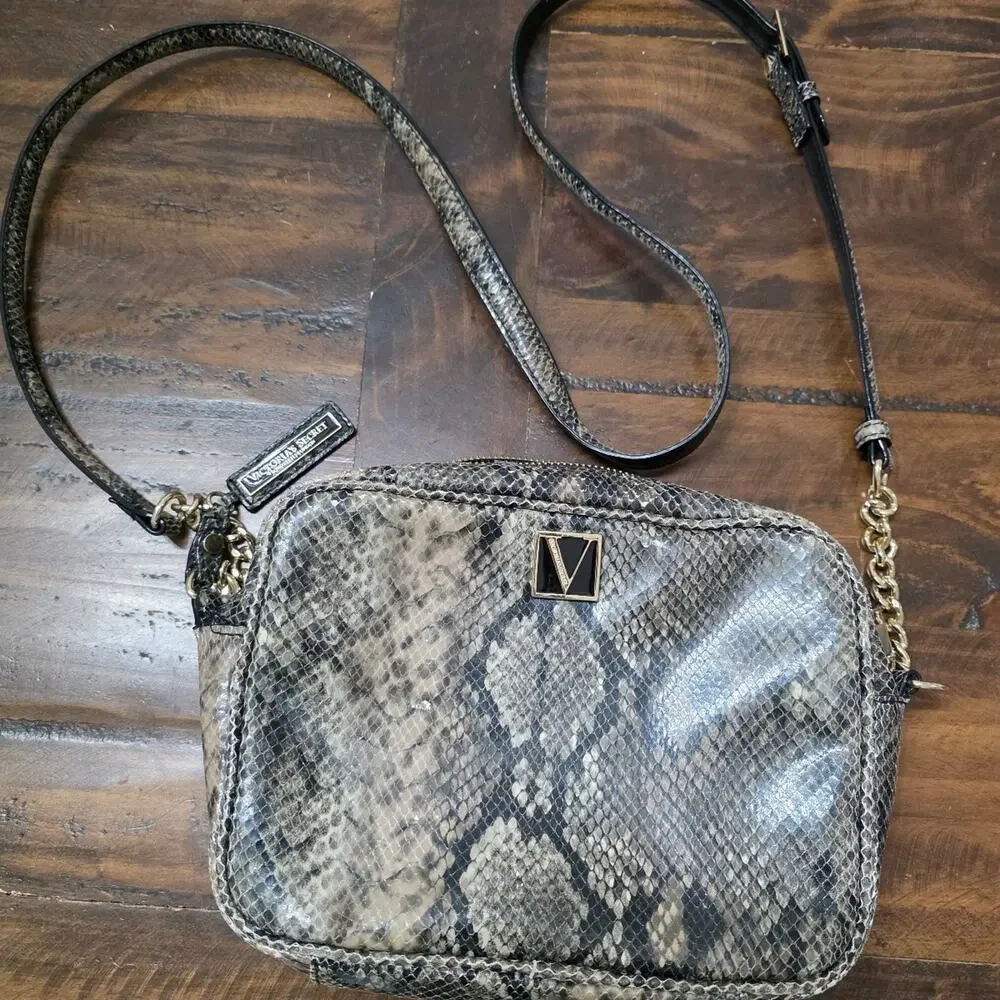 ​Victoria's Secret Snakeskin Print Crossbody Bag Gray Brown Gold Chain Strap